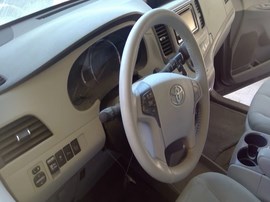 2013 TOYOTA SIENNA. GRAY, XLE MODEL, 3.5L, AT, FWD,   Z26404